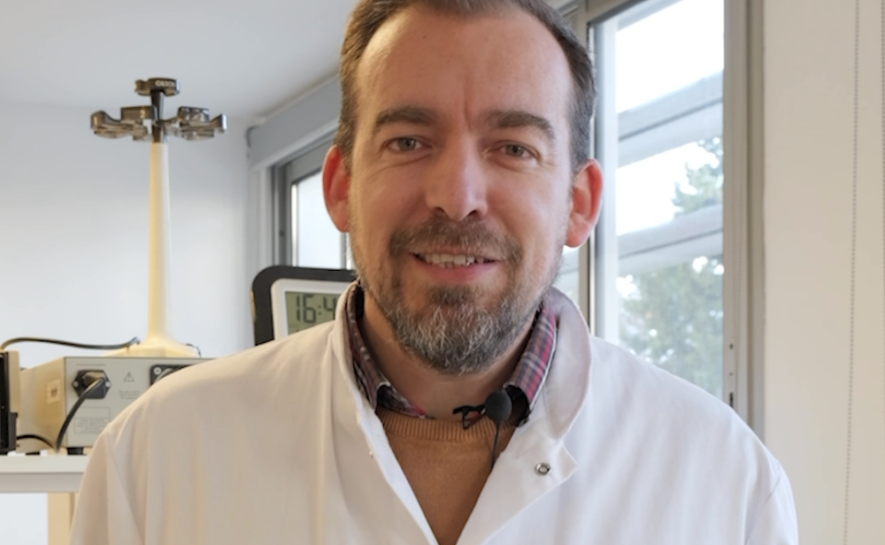 Face au Cancer – Eddy Pasquier, chercheur en cancers pédiatriques : « Il y a une armée de l&rsquo;ombre qui travaille pour vos enfants »