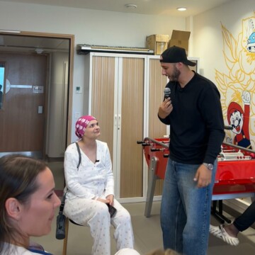 Stand-up à l'hôpital : Merwan Sali à Gustave Roussy