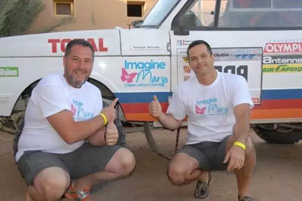 équipe qui participe au rallye des pionniers au profit d'Imagine for Margo