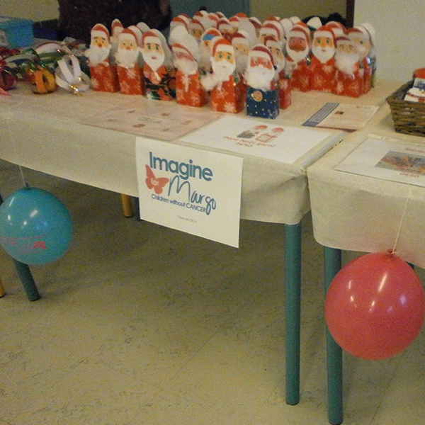 vente solidaire dans une école à Orgeval au profit d'Imagine for Margo